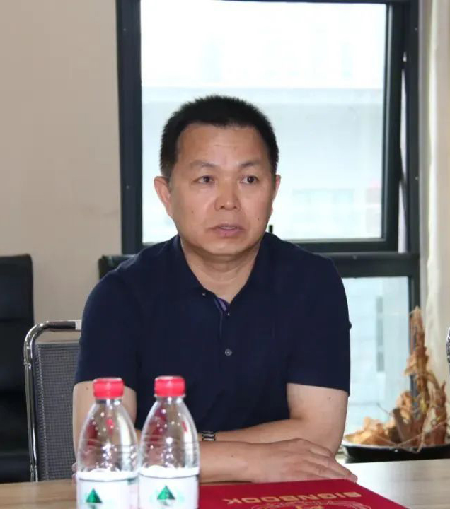 愛心奶情系學(xué)子，公益情溫暖人心—河南花花牛乳業(yè)集團(tuán)助力基金會“圓夢計(jì)劃?一杯奶”公益項(xiàng)目，愛心捐贈善款50萬元！