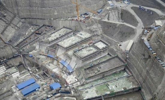 世界在建最大水電工程——白鶴灘電站大壩混凝土澆筑量突破100萬(wàn)立方米