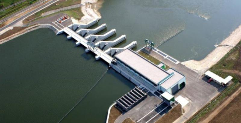 2017年，由于電力產量縮減10％，HSE的凈利潤下降56％