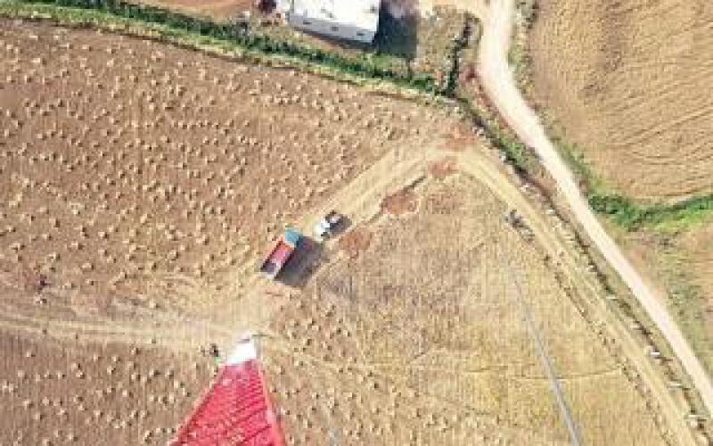 黎巴嫩的第一個(gè)風(fēng)電場(chǎng)正在安裝