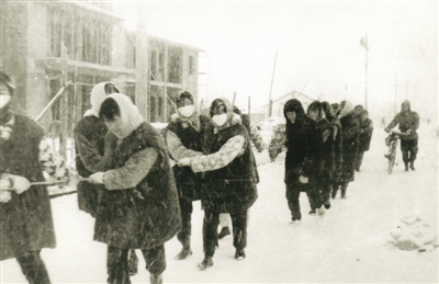 三位供電所長(zhǎng)見證農(nóng)網(wǎng)升級(jí)40年