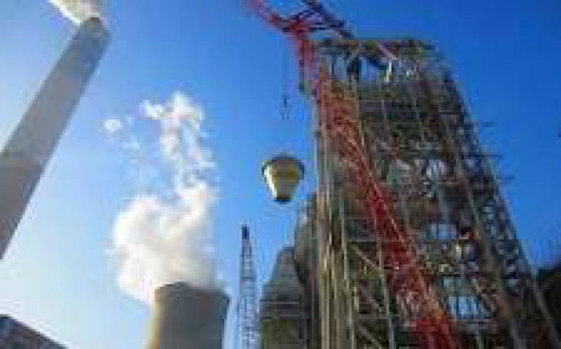 安慶項目鍋爐鋼架開始吊裝