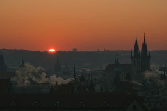 比利時電網(wǎng)運營商Elia報告預測2035年光伏裝機容量